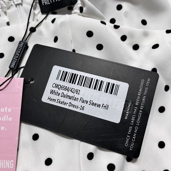 NWT Pretty Little Thing Polka Dot Fit Flare Dress Size 12 Short Ruched Detail - Picture 4 of 9